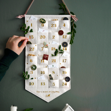 Heirloom Christmas Pin Badge Advent Calendar