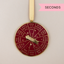 SECONDS / Family Christmas Ideas Spinning Tree Decoration