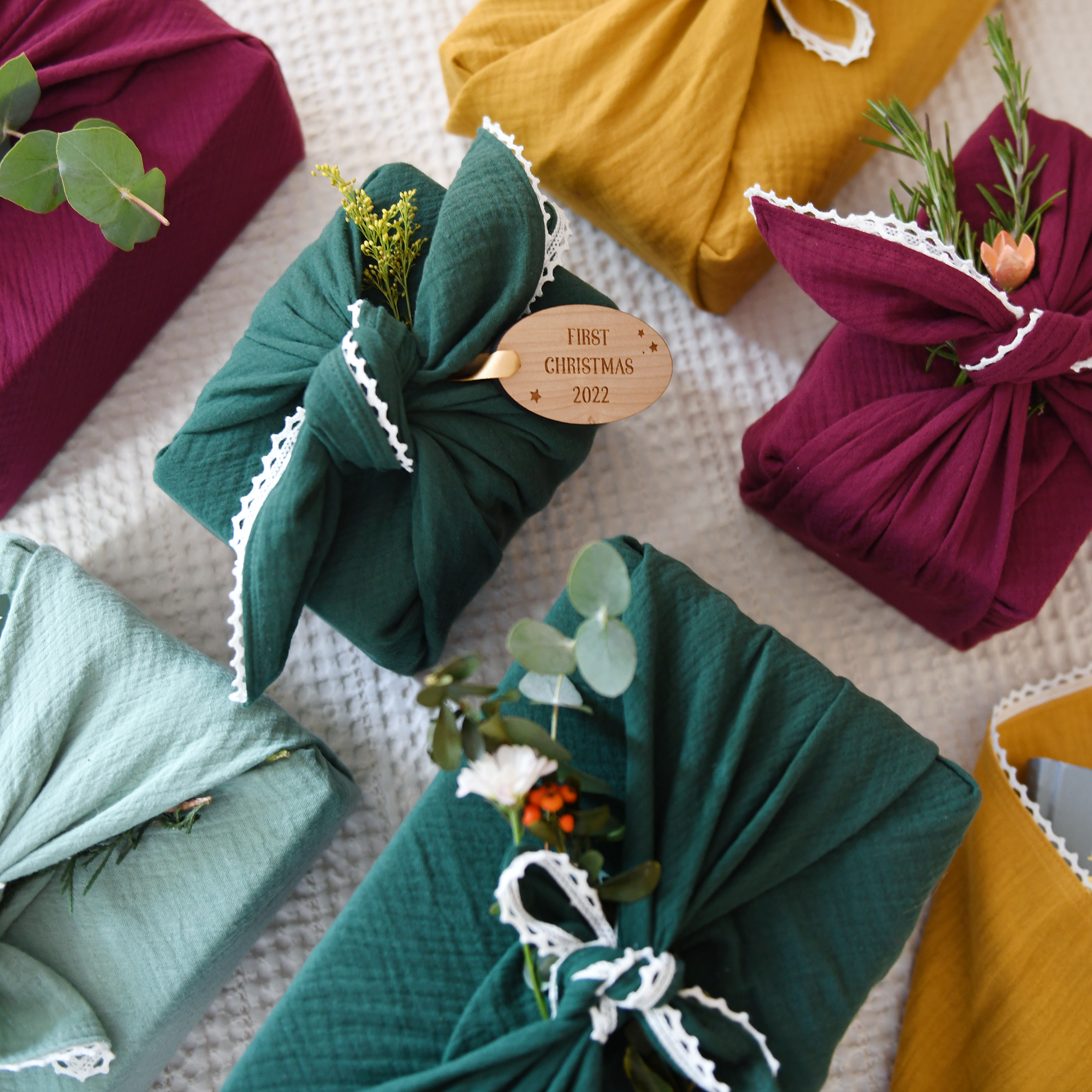 Cloth best sale gift wrap