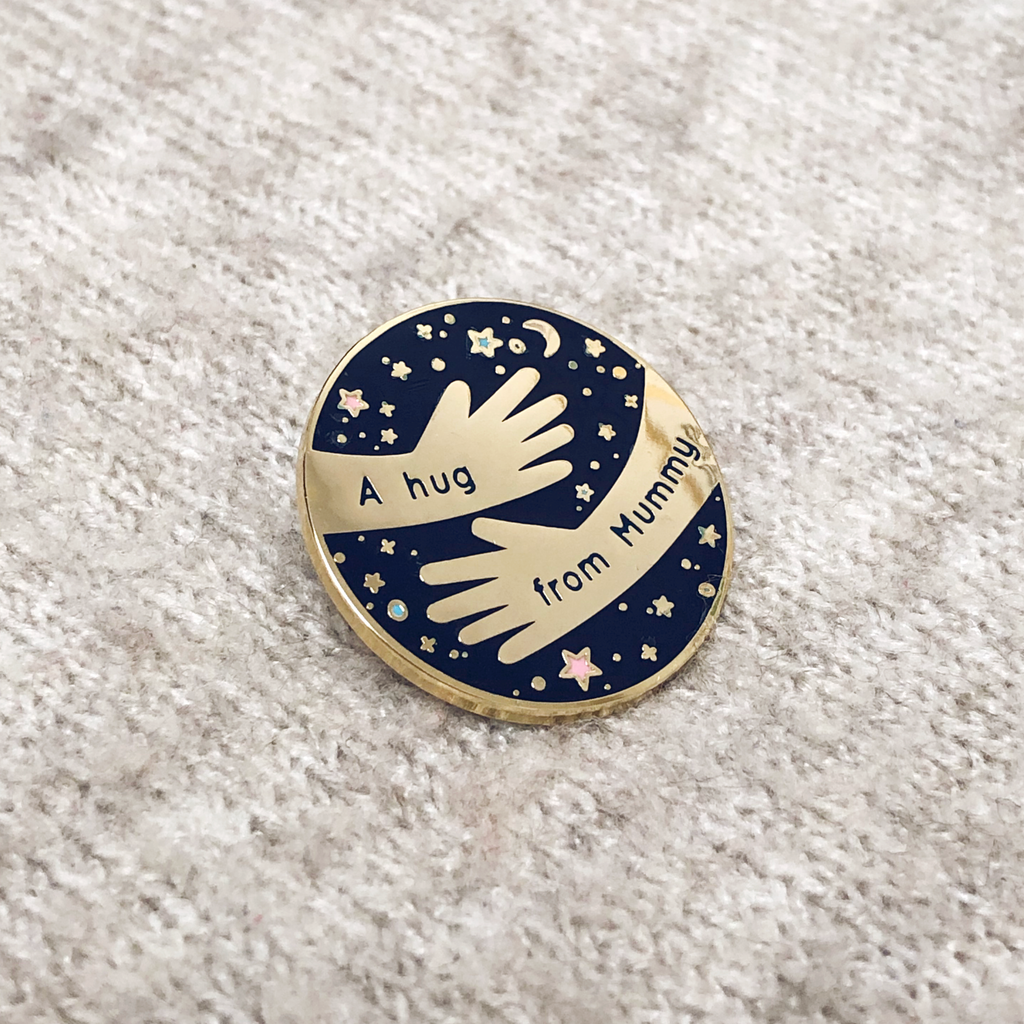 SECONDS / A Hug From Mummy Enamel Lapel Pin – Clara and Macy