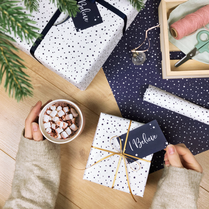 'I Believe' Christmas Stars White Wrapping Paper Set - Clara and Macy